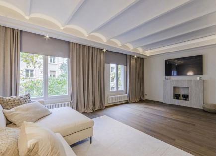 Piso para 1 180 000 euro en Barcelona, España