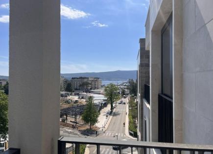 Flat for 1 300 000 euro in Tivat, Montenegro