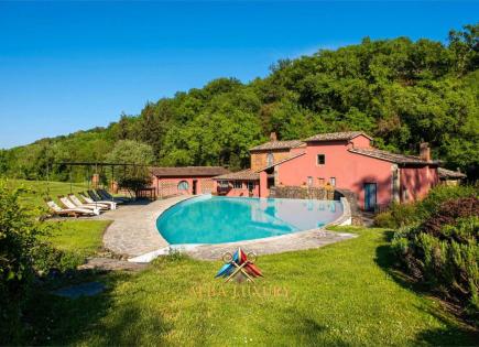 Villa for 950 000 euro in Italy