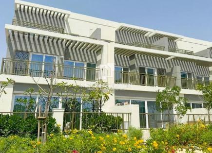 Townhouse for 500 941 euro in Dubai, UAE