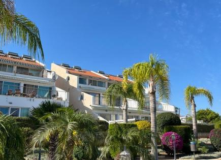 Apartment for 450 000 euro in Germasogeia, Cyprus