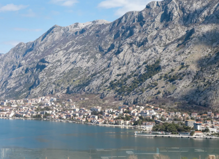 Wohnung für 425 538 euro in Dobrota, Montenegro