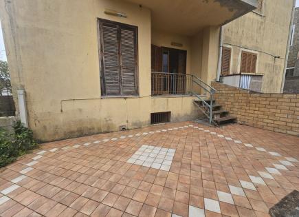 Piso para 34 000 euro en Scalea, Italia