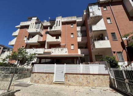 Appartement pour 28 000 Euro à Scalea, Italie