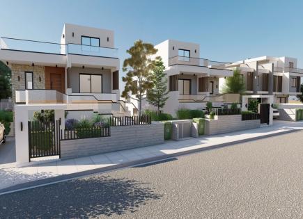 House for 330 000 euro in Chlorakas, Cyprus
