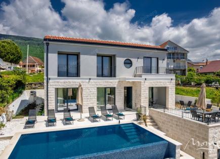 Villa para 890 000 euro en Tivat, Montenegro