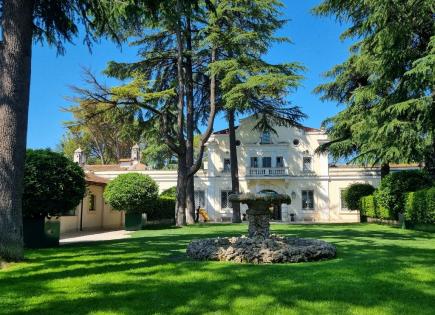 Gewerbeimmobilien für 6 900 000 euro in Rom, Italien