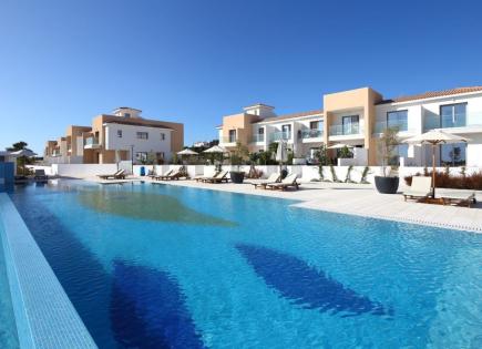 Casa adosada para 370 000 euro en Pafos, Chipre