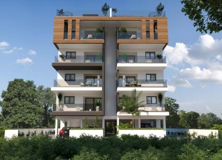 Apartment for 300 000 euro in Larnaca, Cyprus