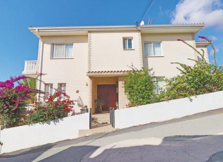 Villa for 380 000 euro in Paphos, Cyprus