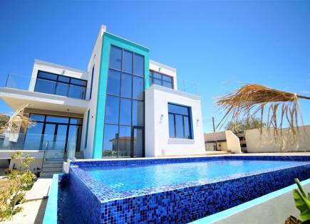 Villa para 900 000 euro en Pafos, Chipre