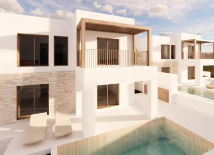 Villa for 470 000 euro in Paphos, Cyprus