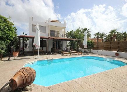 Villa for 930 000 euro in Paphos, Cyprus