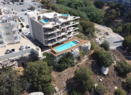 Penthouse for 1 130 000 euro in Paphos, Cyprus