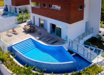 Villa for 1 100 000 euro in Limassol, Cyprus