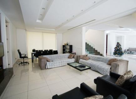 Villa for 1 200 000 euro in Paphos, Cyprus