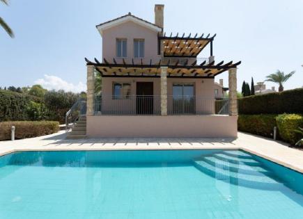 Villa for 560 000 euro in Paphos, Cyprus