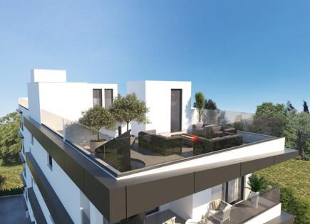 Apartamento para 330 000 euro en Lárnaca, Chipre