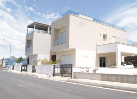 Villa for 525 000 euro in Paphos, Cyprus