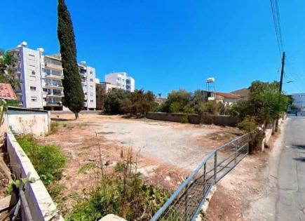 Grundstück für 1 590 000 euro in Larnaka, Zypern