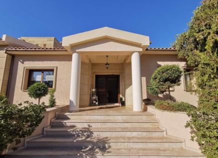 Villa for 1 250 000 euro in Paphos, Cyprus