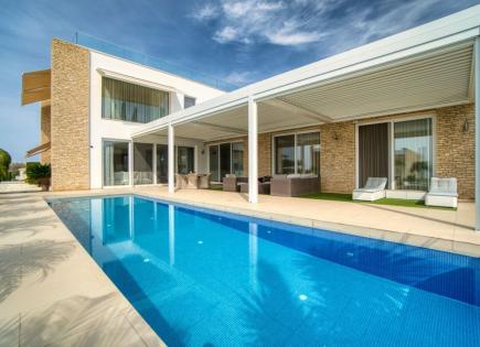 Villa for 4 000 000 euro in Paphos, Cyprus