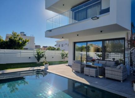 Villa für 870 000 euro in Larnaka, Zypern