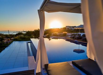 Villa for 1 900 000 euro in Protaras, Cyprus