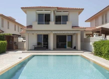 Villa for 2 290 000 euro in Larnaca, Cyprus