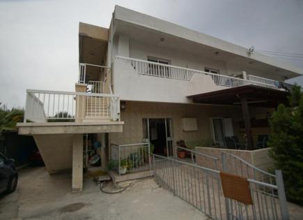 Commercial property for 375 000 euro in Paphos, Cyprus