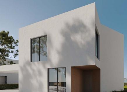 Villa für 530 000 euro in Larnaka, Zypern