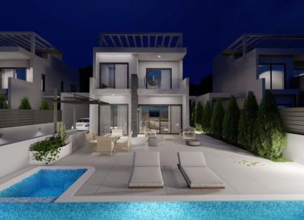Villa for 590 000 euro in Paphos, Cyprus