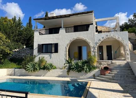 Villa for 580 000 euro in Paphos, Cyprus