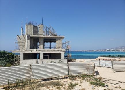 Villa for 1 700 000 euro in Paphos, Cyprus