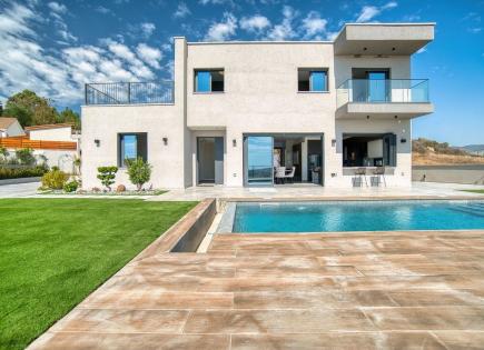 Villa for 1 200 000 euro in Limassol, Cyprus