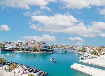 Apartment for 1 100 000 euro in Limassol, Cyprus