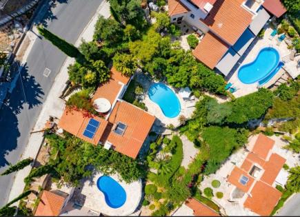 Villa for 585 000 euro in Paphos, Cyprus
