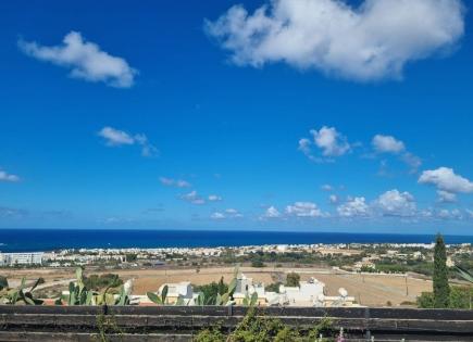 Villa for 350 000 euro in Paphos, Cyprus