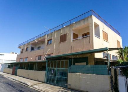 Gewerbeimmobilien für 630 000 euro in Larnaka, Zypern