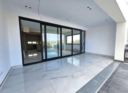 Penthouse for 800 000 euro in Limassol, Cyprus