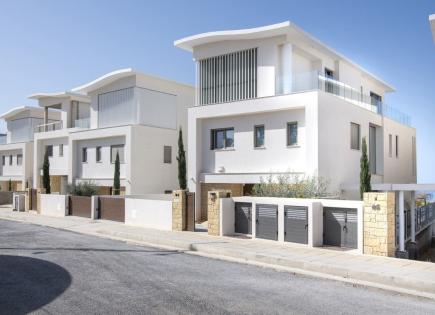 Villa for 2 688 000 euro in Paphos, Cyprus