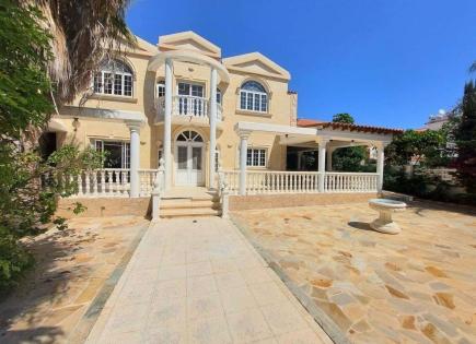 Villa for 1 700 000 euro in Protaras, Cyprus