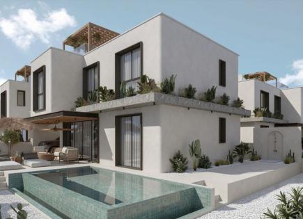 Villa for 735 000 euro in Protaras, Cyprus