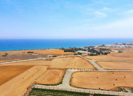 Land for 1 700 000 euro in Larnaca, Cyprus