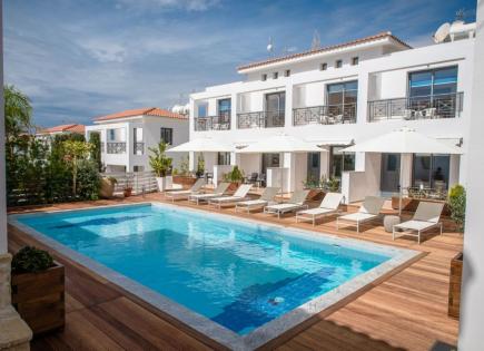 Proprietà commerciale per 4 500 000 euro a Paphos, Cipro
