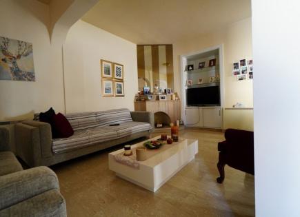 Proprietà commerciale per 900 000 euro a Larnaca, Cipro