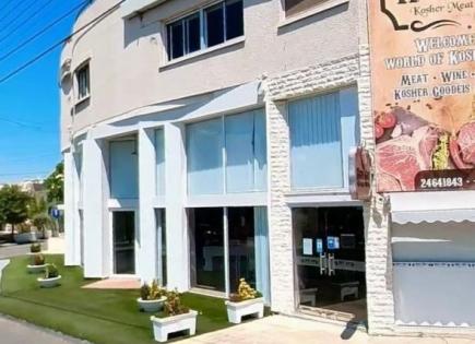 Gewerbeimmobilien für 900 000 euro in Larnaka, Zypern