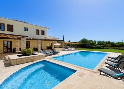 Villa for 1 695 000 euro in Paphos, Cyprus