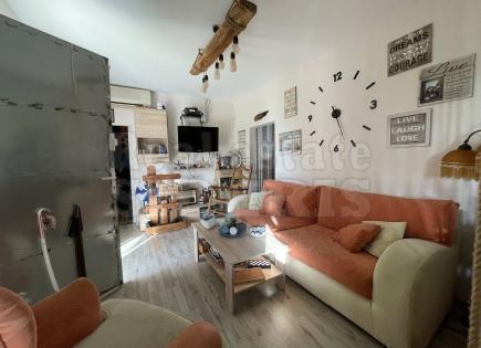 Haus für 120 000 euro in Loutraki, Griechenland