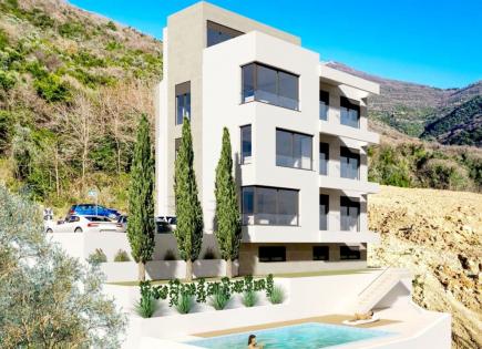 Piso para 220 000 euro en Tivat, Montenegro